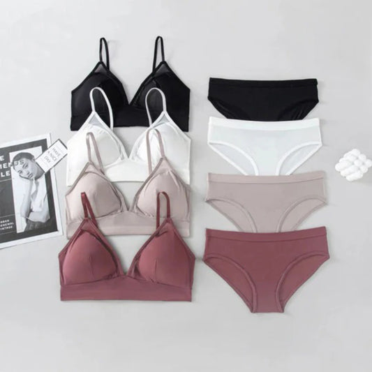 Comfortable Light Padded Bra and Panty Set